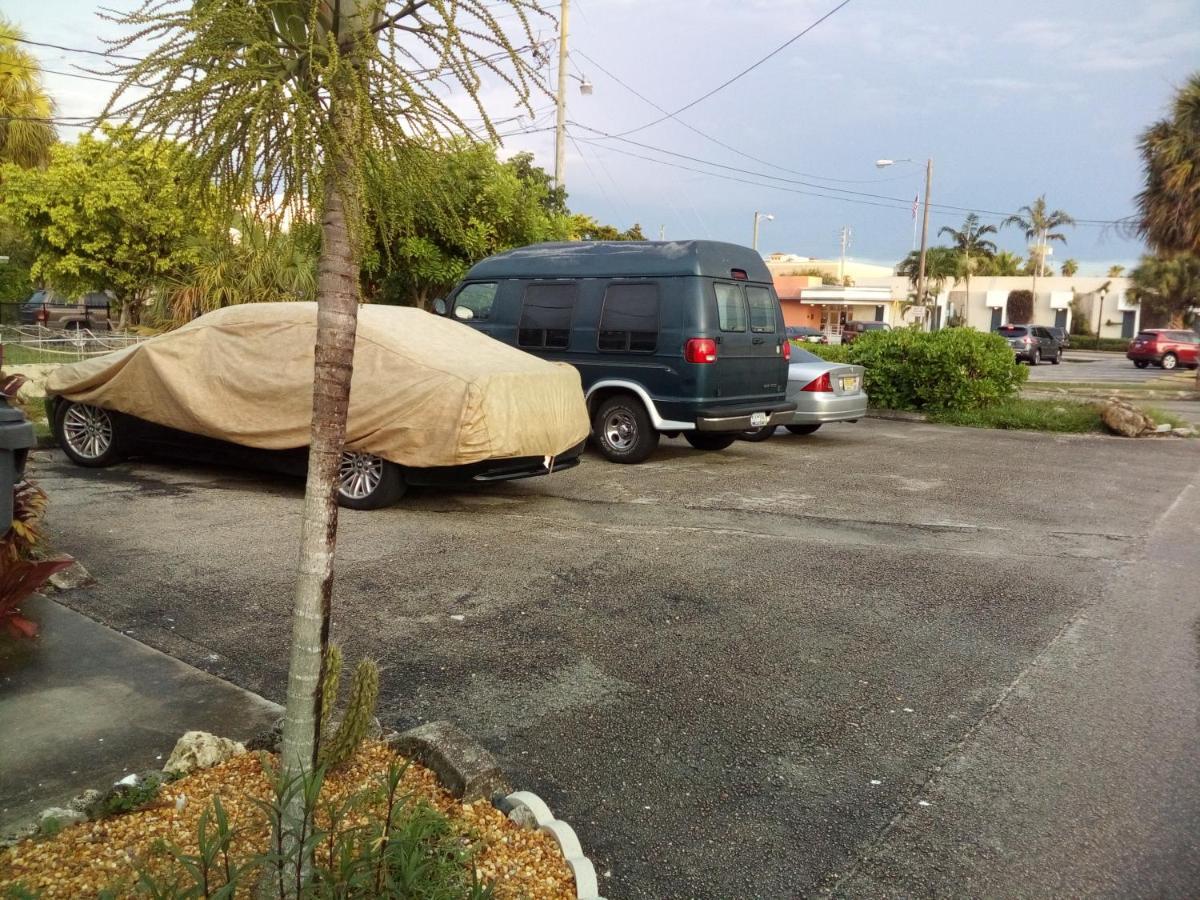 Downtown Hollywood Beach Students' Dorm Pansiyon Dış mekan fotoğraf